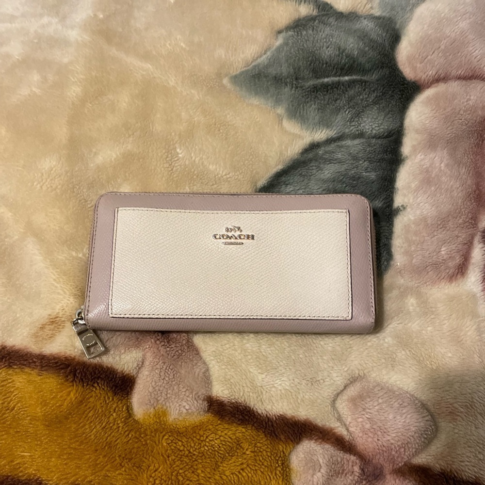 Authentic Coach Zip Around Wallet Preowned